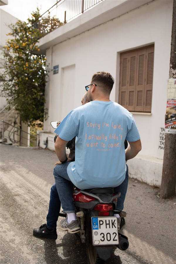 THE ISLAND PROJECT T-SHIRT I'M LATE BLUE